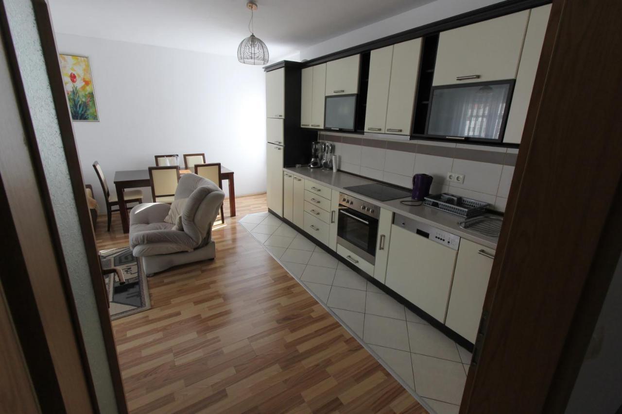 Kasumi Apartment Priștina Exterior foto