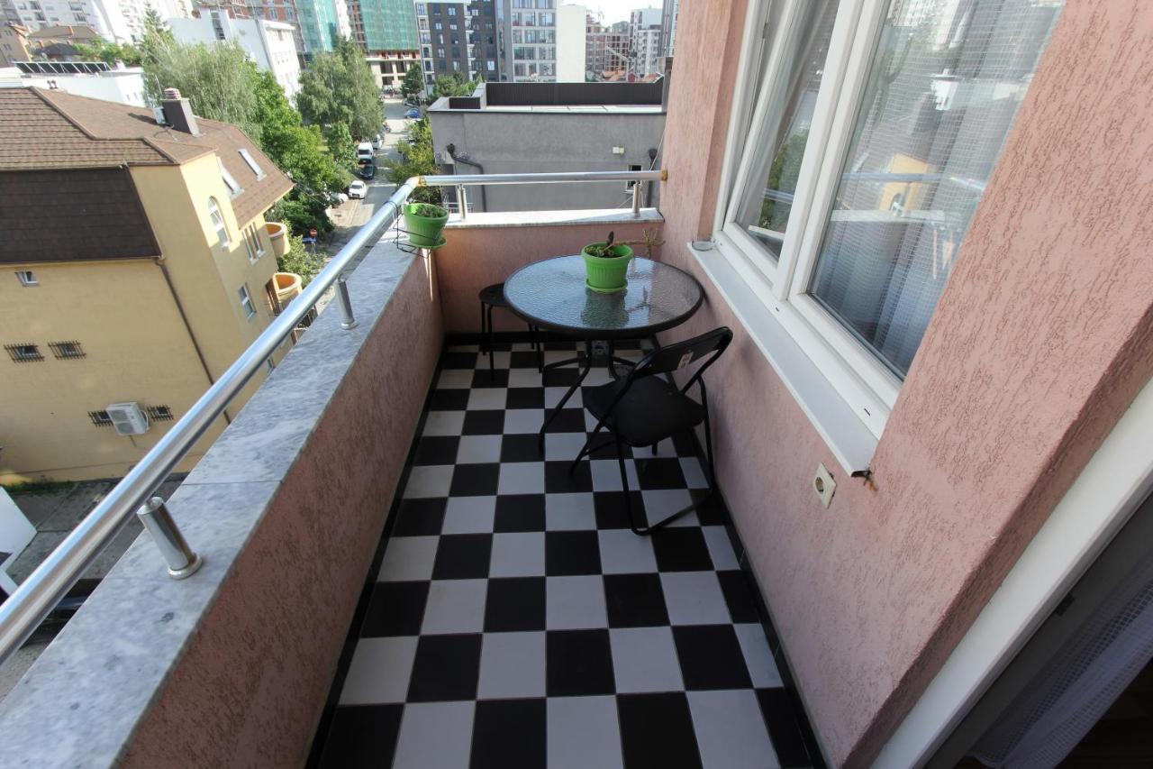 Kasumi Apartment Priștina Exterior foto
