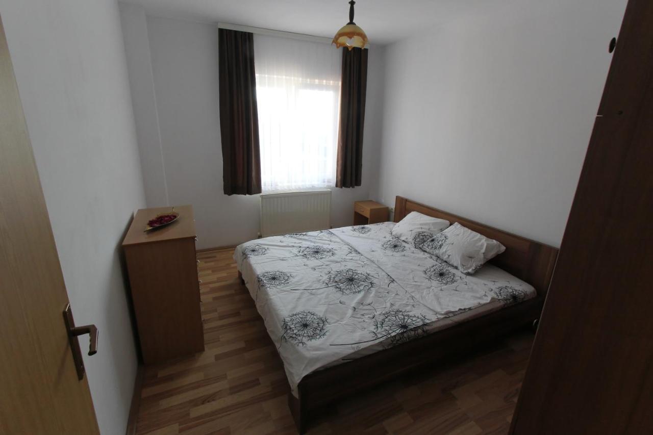 Kasumi Apartment Priștina Exterior foto
